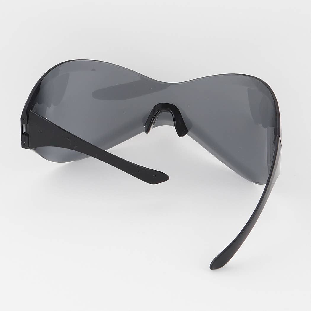 Wavy Oversized Shield Sunglasses: Mix Color