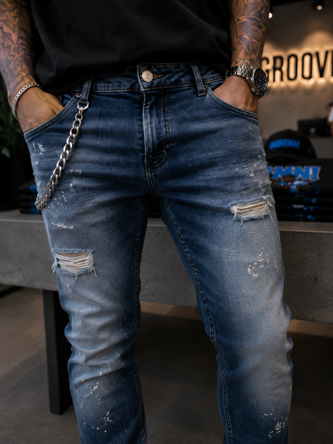 Men’s Distressed Slim Fit Jeans with Chain – Blue Ripped Denim
