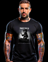 Trust The DJ – Grooveman Black Collection Tee
