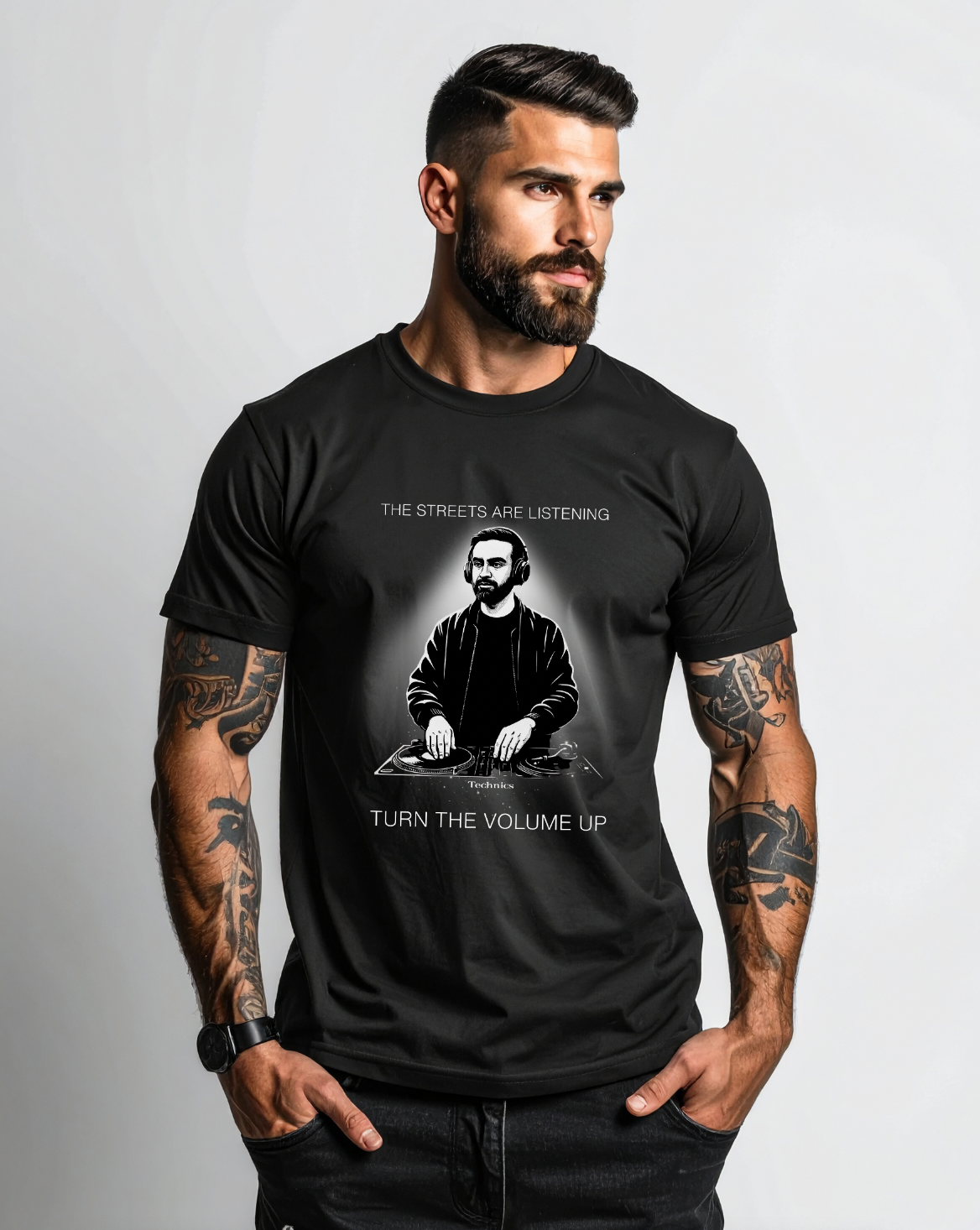 TURN THE VOLUME UP – Black Collection DJ Tee