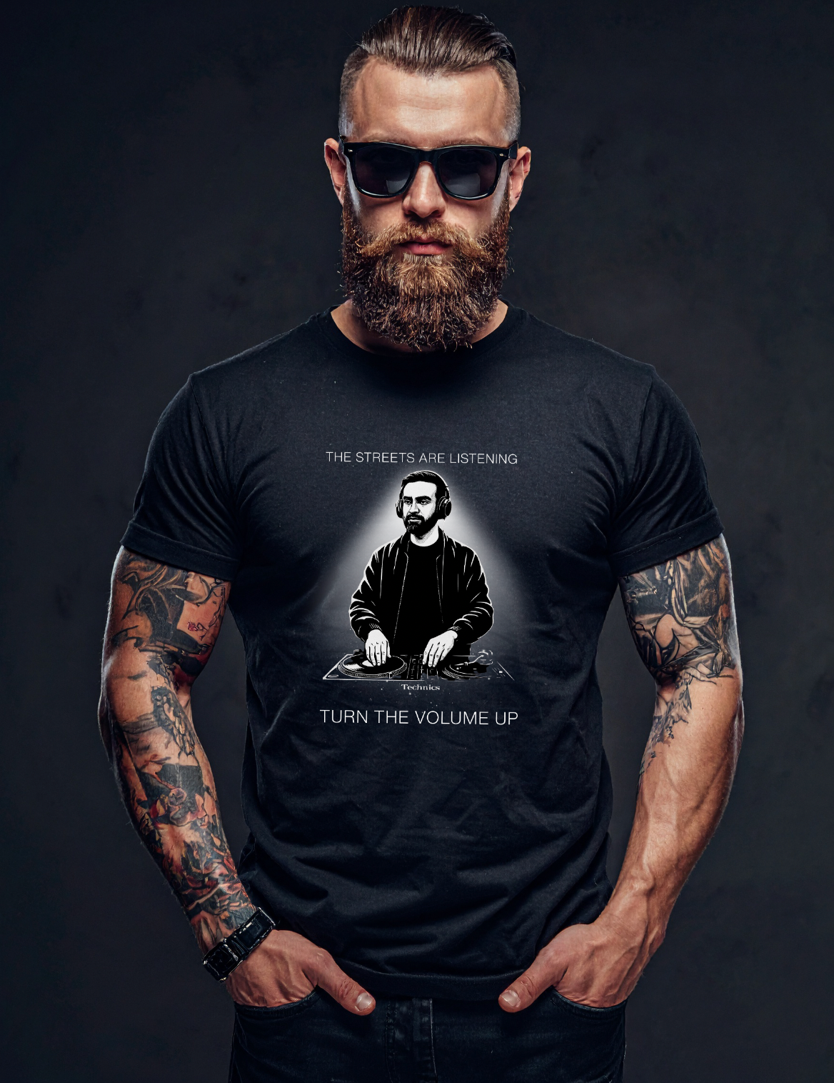 TURN THE VOLUME UP – Black Collection DJ Tee