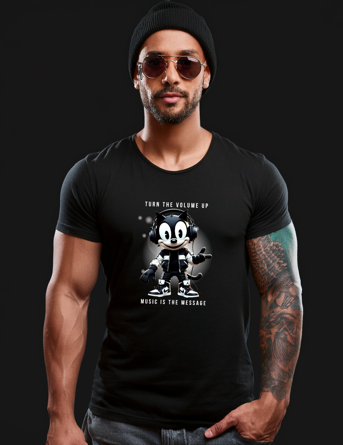 Turn The Volume Up – Happy Felix The Cat DJ Black Collection T-Shirt