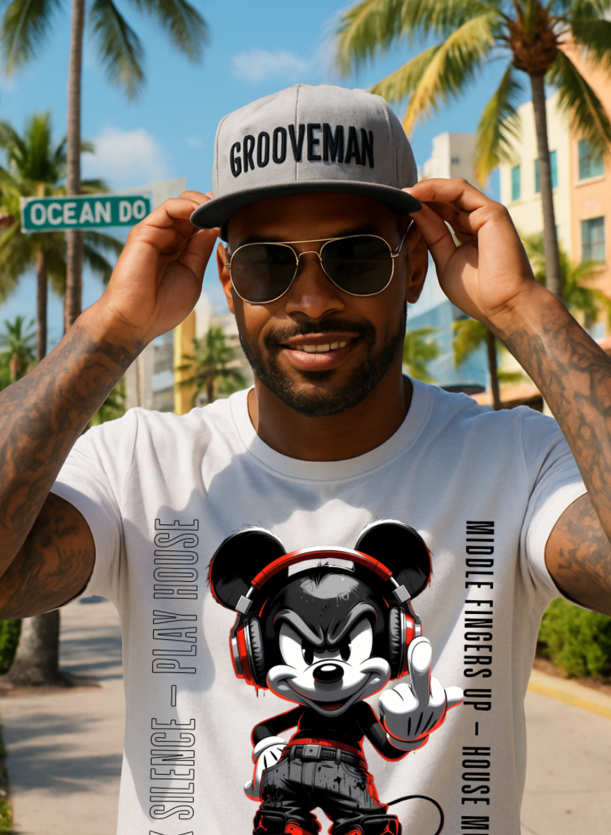 Grooveman House Music Streetwear T-Shirt – Rebel DJ Mouse Graphic Tee