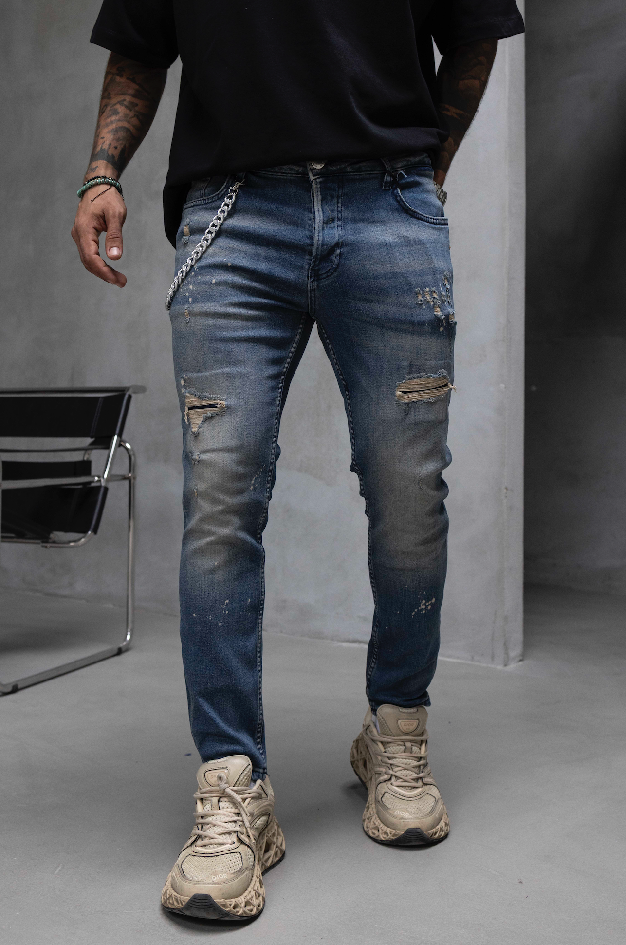 Men’s Distressed Slim Fit Jeans with Chain – Blue Ripped Denim